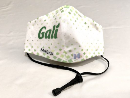 מסכת בד ממותגת