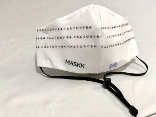 מסכת בד ממותגת